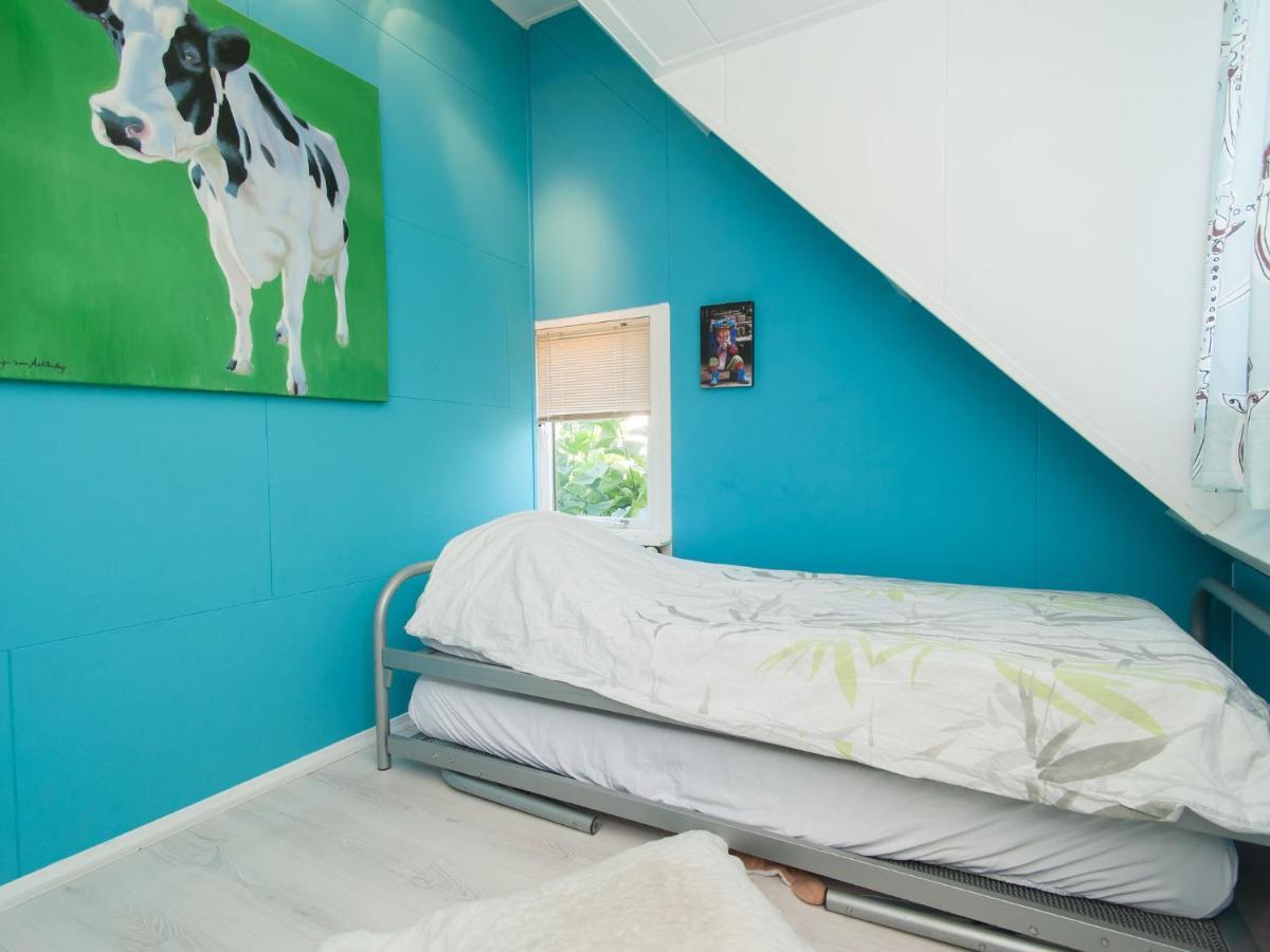 Attractive Holiday Home With Garden ノールトウェイケルハウト　 エクステリア 写真